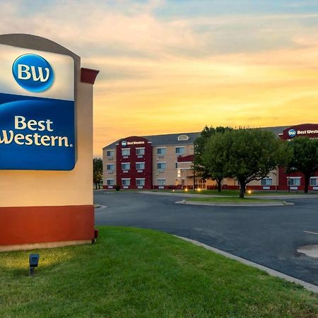 Best Western Governors Inn And Suites Wichita Buitenkant foto