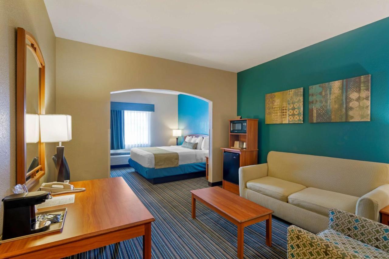 Best Western Governors Inn And Suites Wichita Buitenkant foto