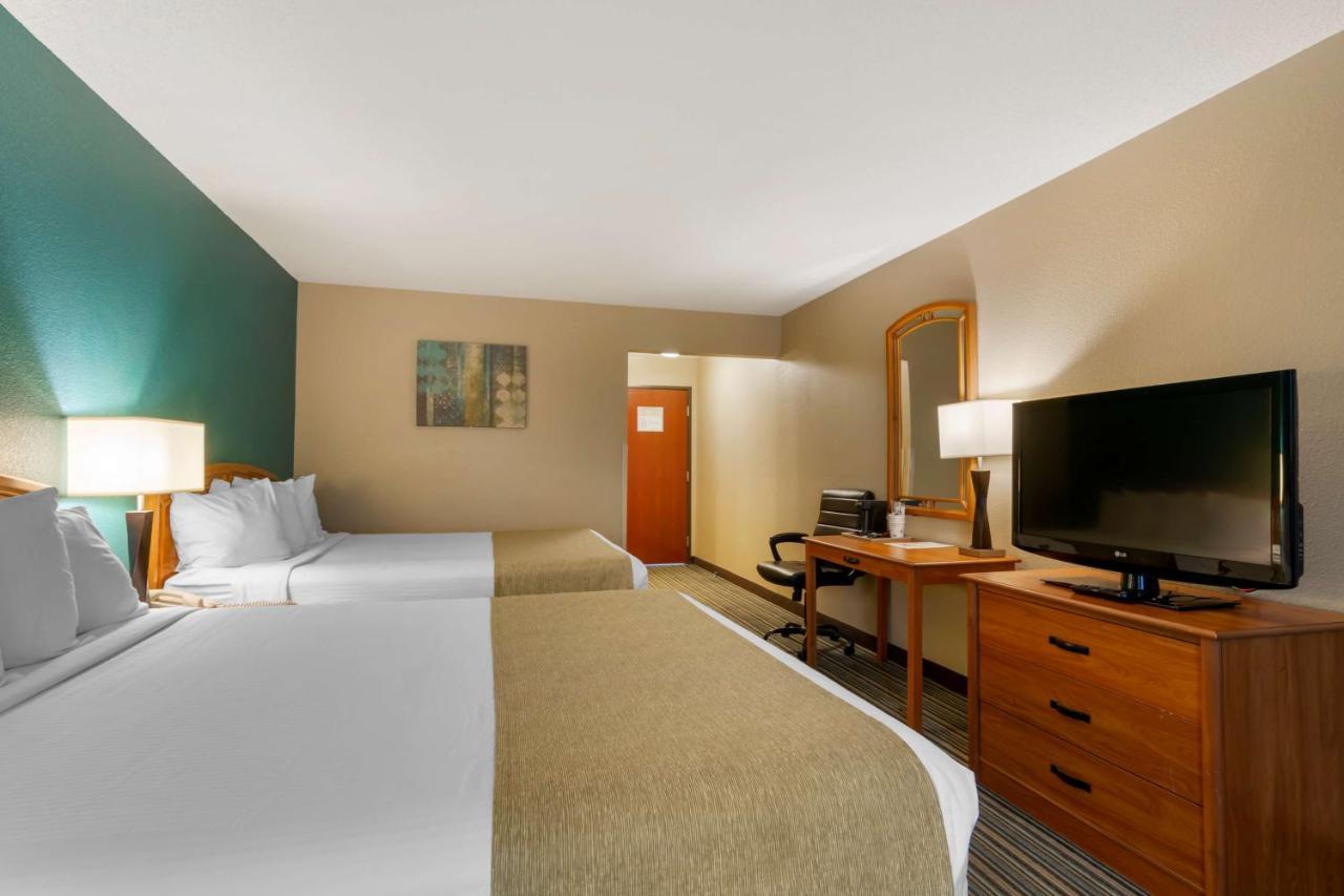 Best Western Governors Inn And Suites Wichita Buitenkant foto