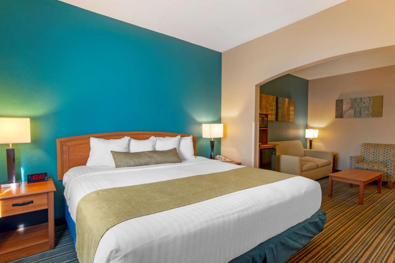 Best Western Governors Inn And Suites Wichita Buitenkant foto